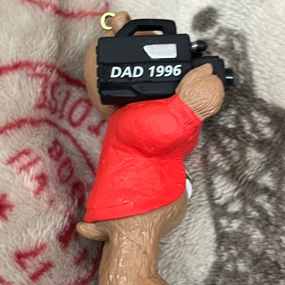 NEW IN BOX!! HALLMARK KEEPSAKE ORNAMENT Dad - Picture 11 of 12